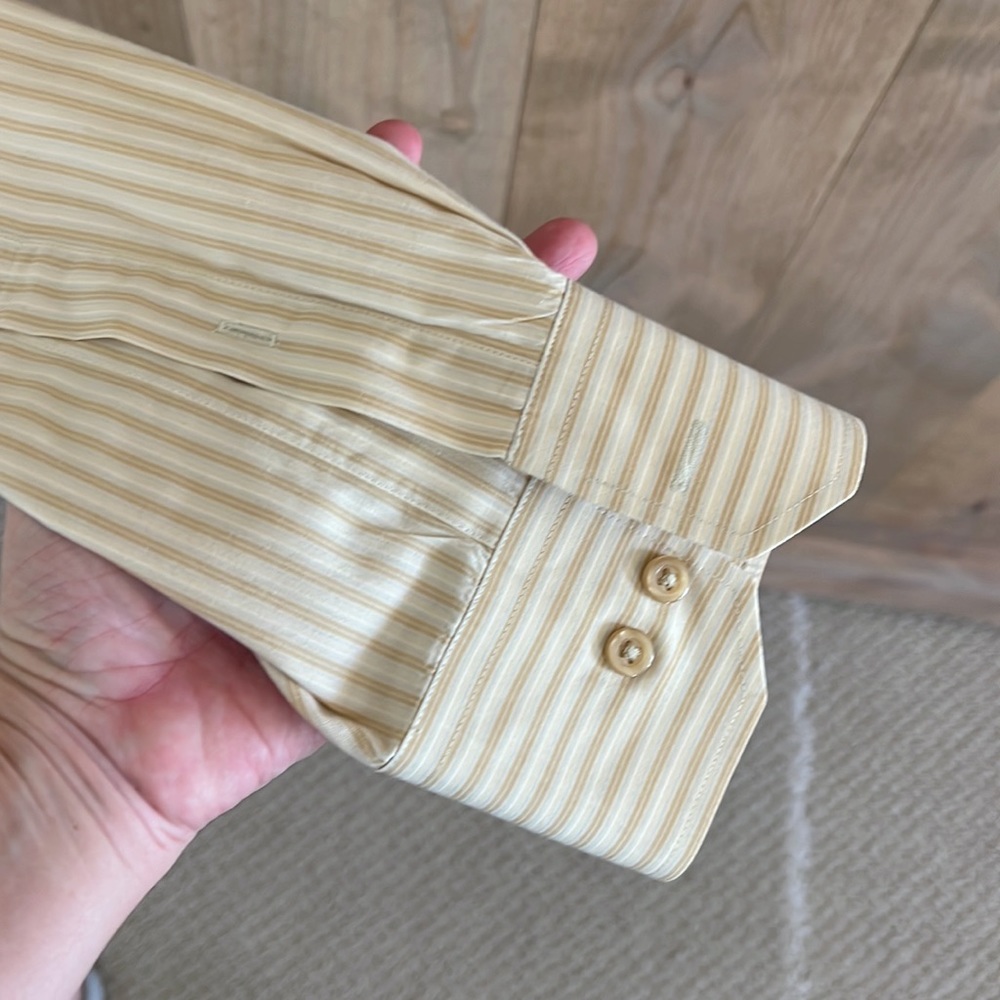 Kenneth Cole button down - Picture 4 of 4